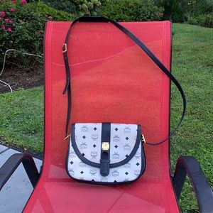 MGM shoulder bag with dust bag - Vintage